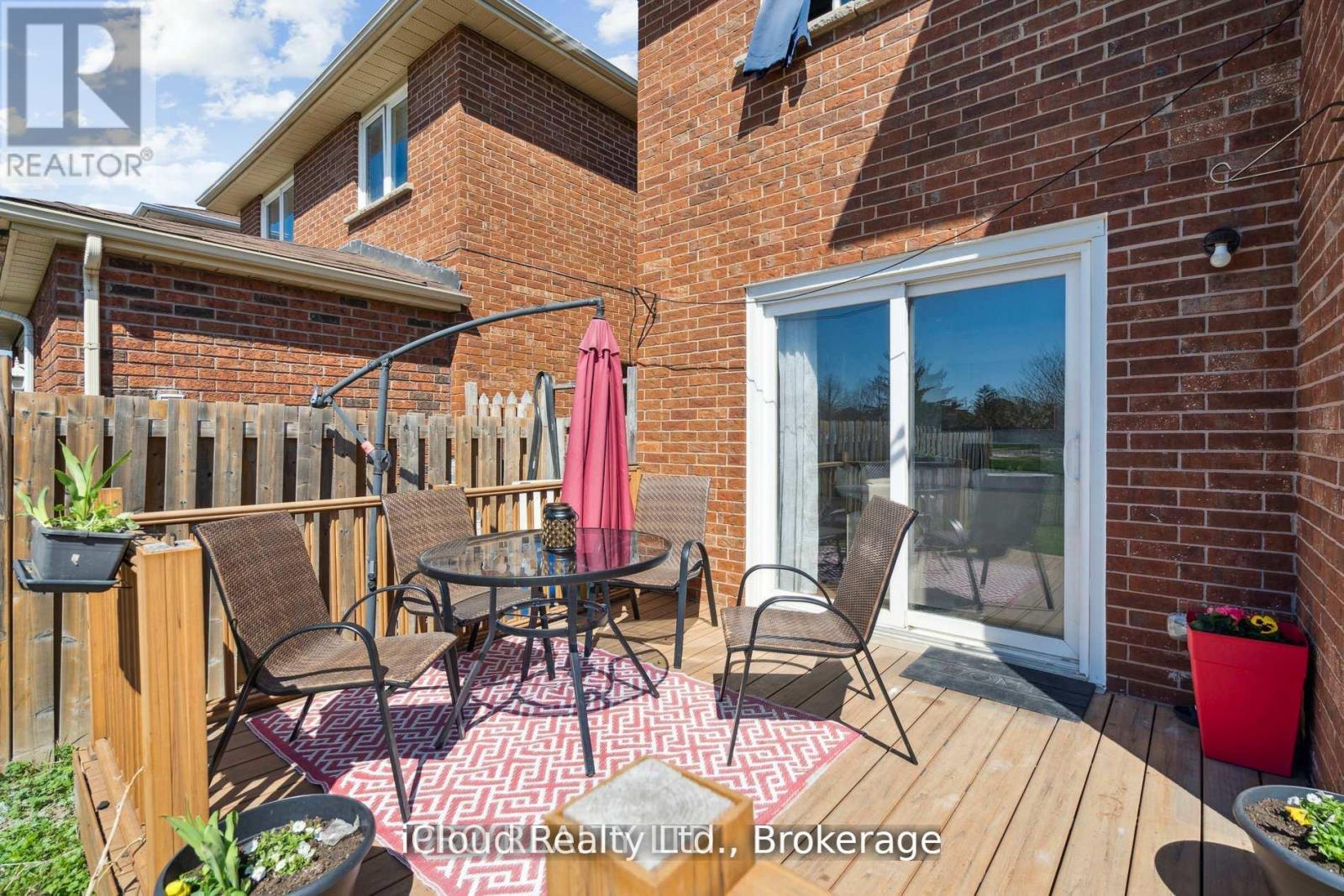 15 Fallen Oak Court, Brampton, Ontario  L6Y 3T6 - Photo 39 - W12450811