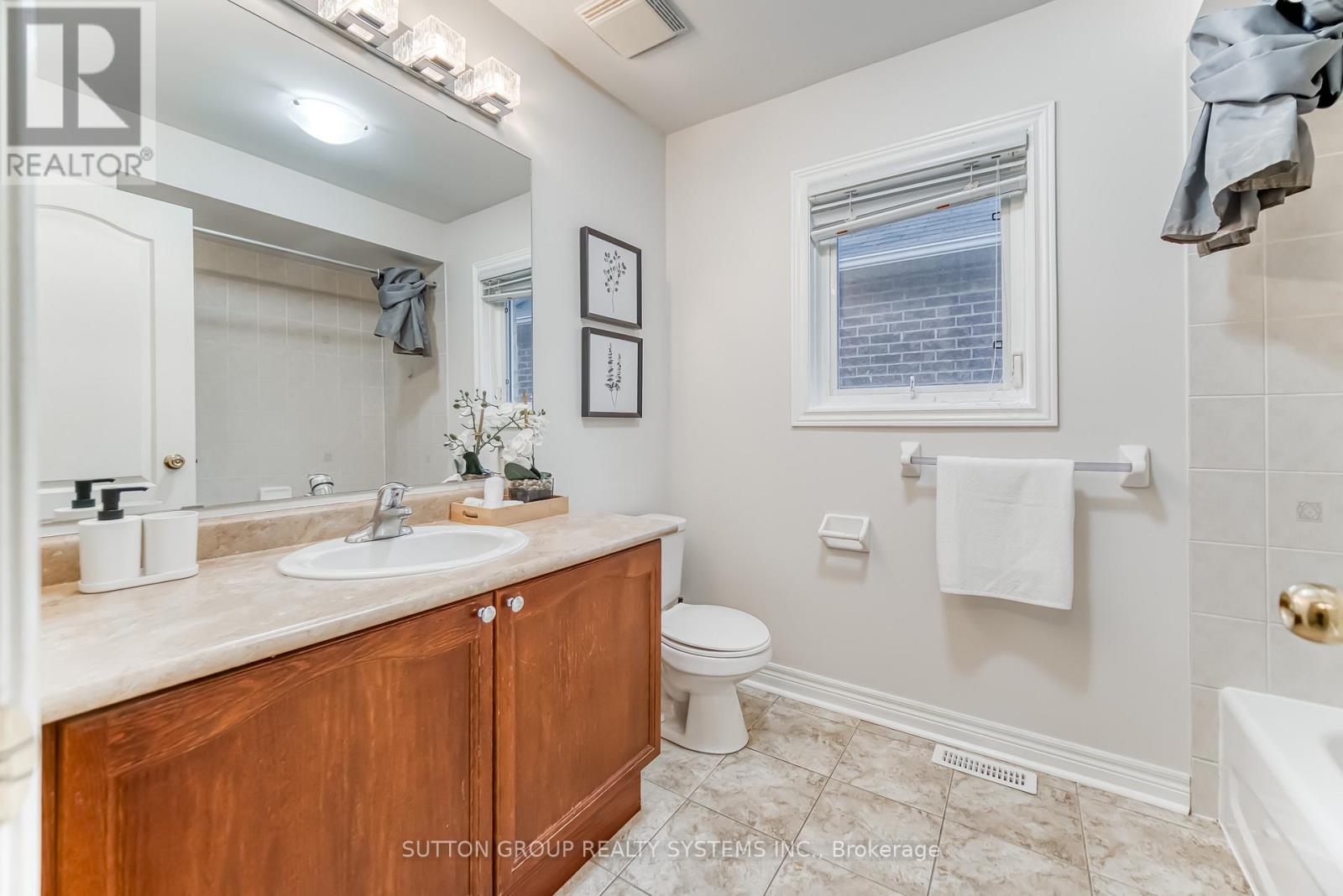 3806 Quiet Creek Drive, Mississauga, Ontario  L5M 8A9 - Photo 40 - W12450834