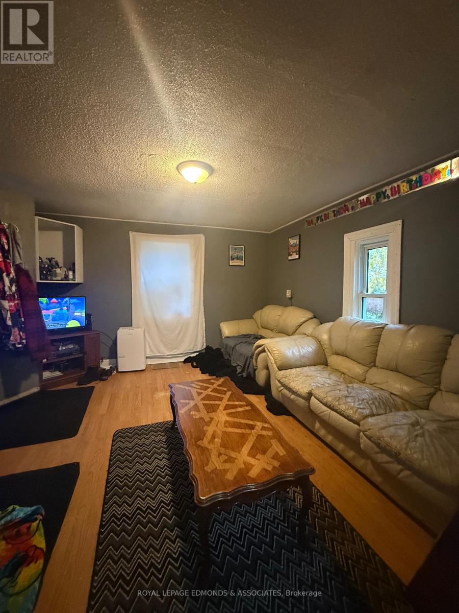 475 Pembroke Street W, Pembroke, Ontario  K8A 5P1 - Photo 20 - X12450524