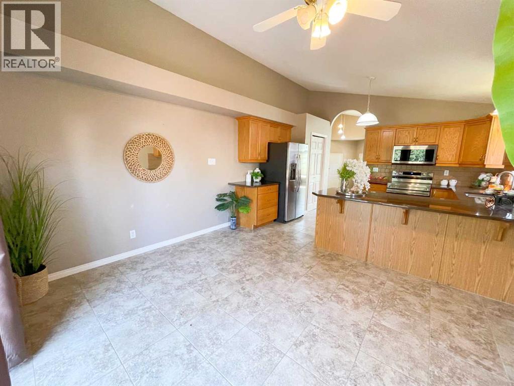 345 Red Crow Boulevard W, Lethbridge, Alberta  T1K 7M2 - Photo 11 - A2259705