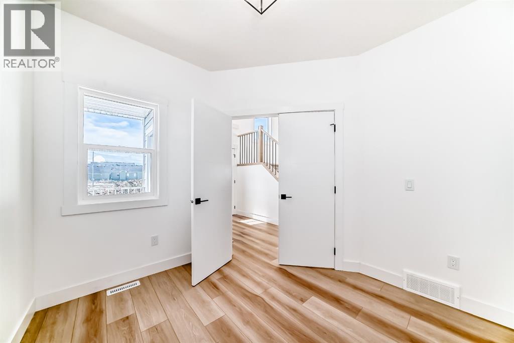 714 Mandalay Boulevard, Carstairs, Alberta  T0M 0N0 - Photo 18 - A2246787