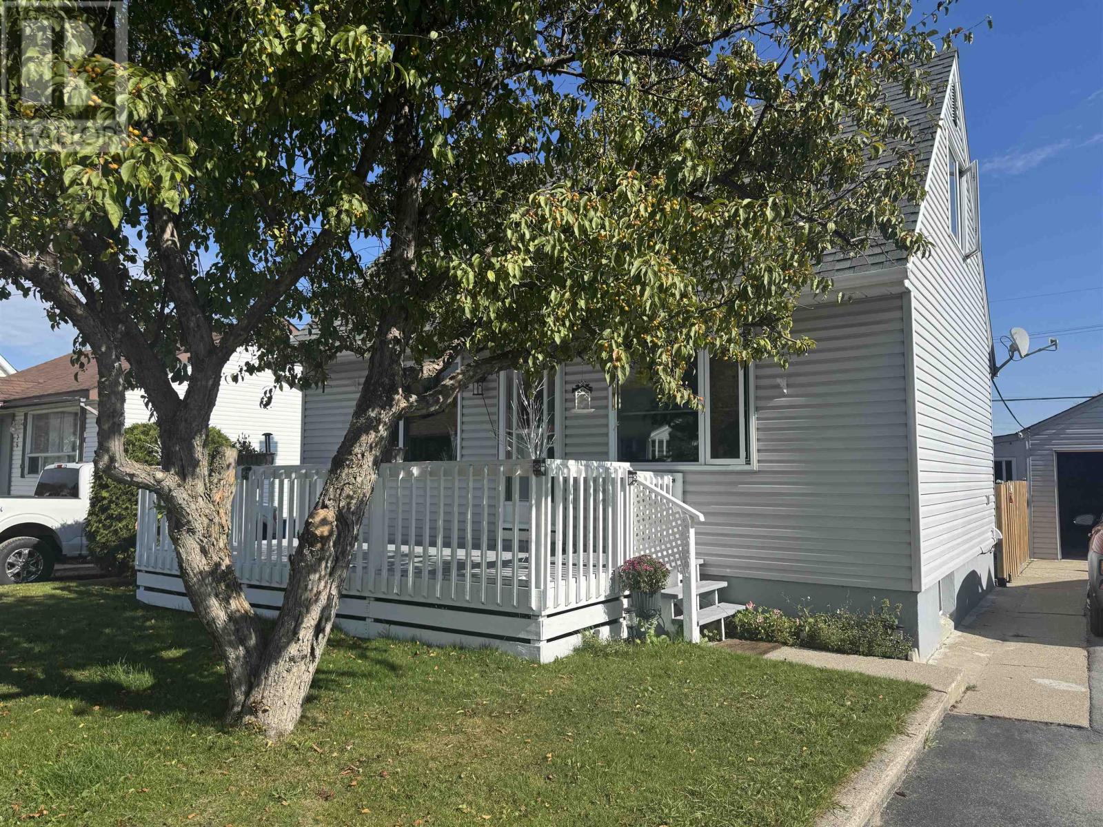 27 Adjala Ave, Manitouwadge, Ontario  P0T 2C0 - Photo 1 - TB253159