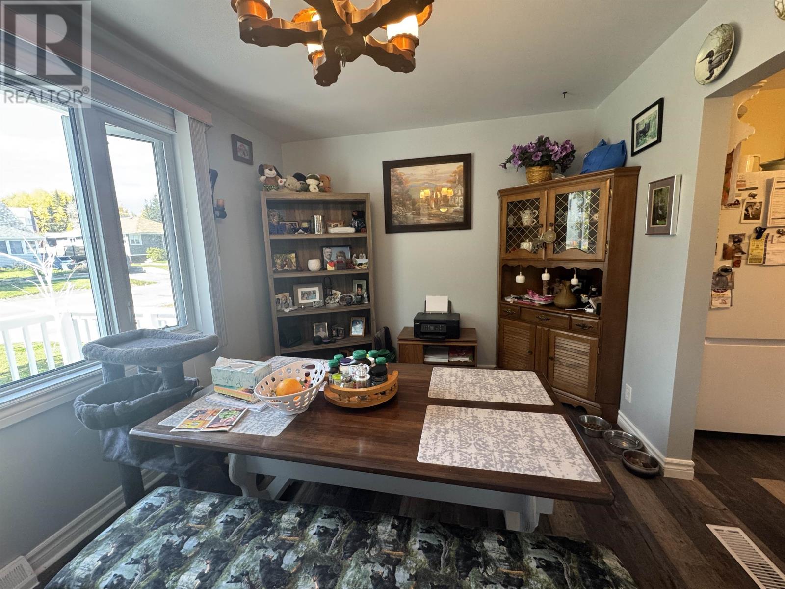 27 Adjala Ave, Manitouwadge, Ontario  P0T 2C0 - Photo 10 - TB253159