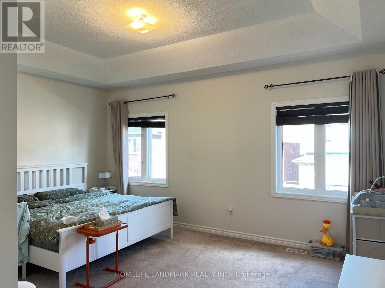 15 Schurman Street, Aurora, Ontario  L4G 1C9 - Photo 12 - N12417379