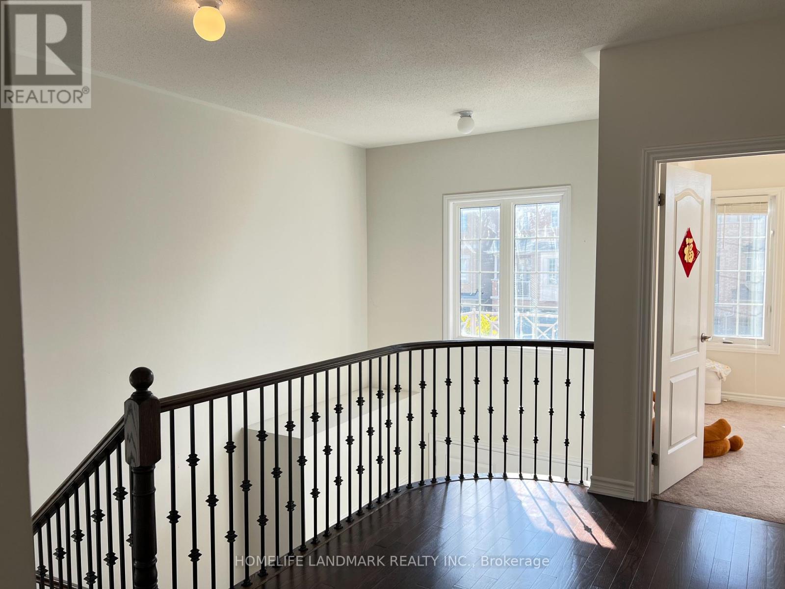 15 Schurman Street, Aurora, Ontario  L4G 1C9 - Photo 14 - N12417379