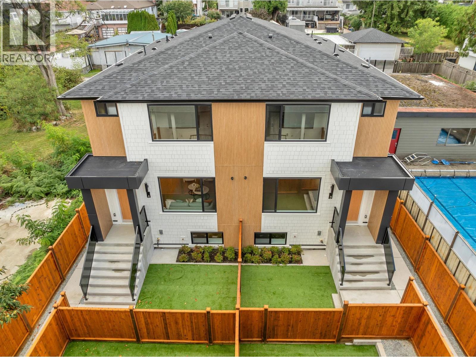 4 7750 MAYFIELD STREET, Burnaby, British Columbia