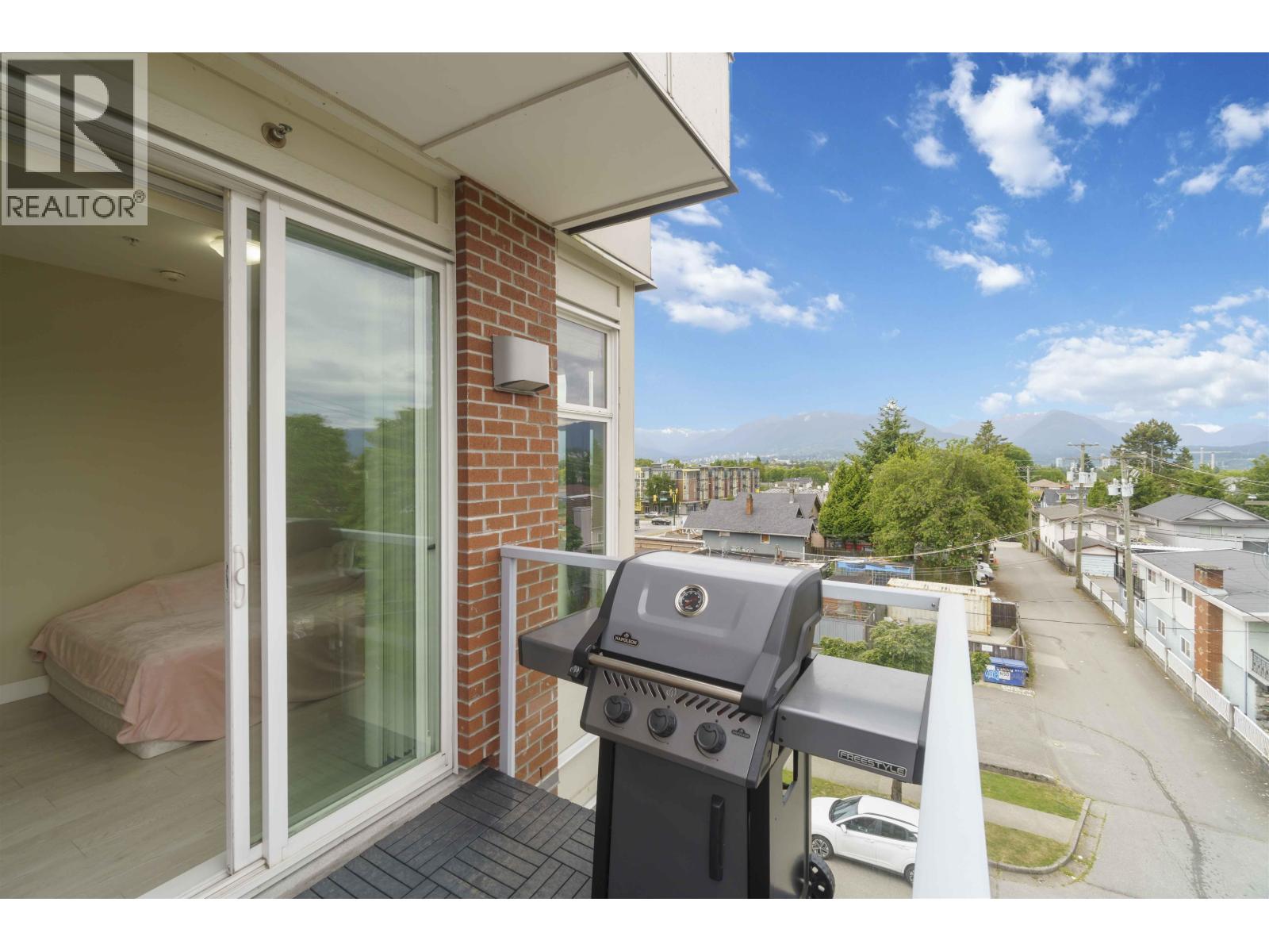 Ph8 1838 Renfrew Street, Vancouver, British Columbia  V5M 3H9 - Photo 23 - R3056529