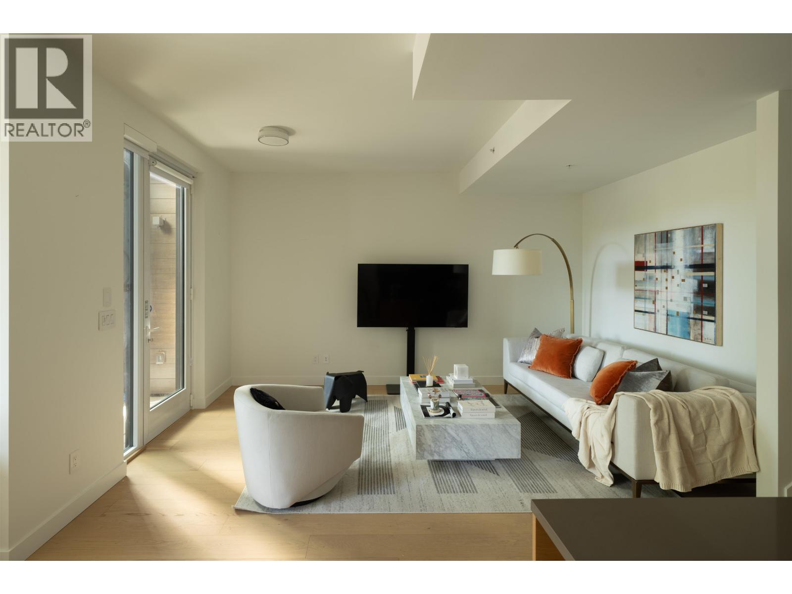 1577 W 57th Avenue, Vancouver, British Columbia  V6P 0H7 - Photo 2 - R3056531