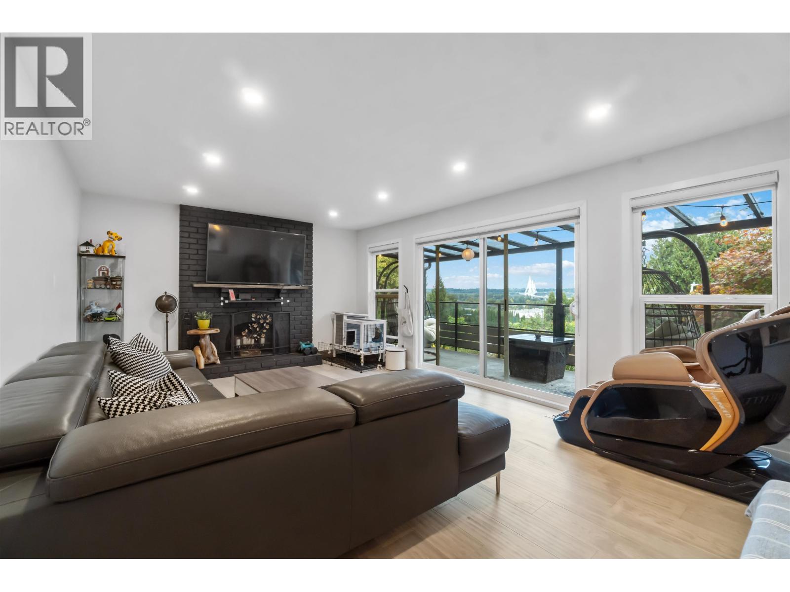 309 Gloucester Court, Coquitlam, British Columbia  V3K 5S6 - Photo 5 - R3056536