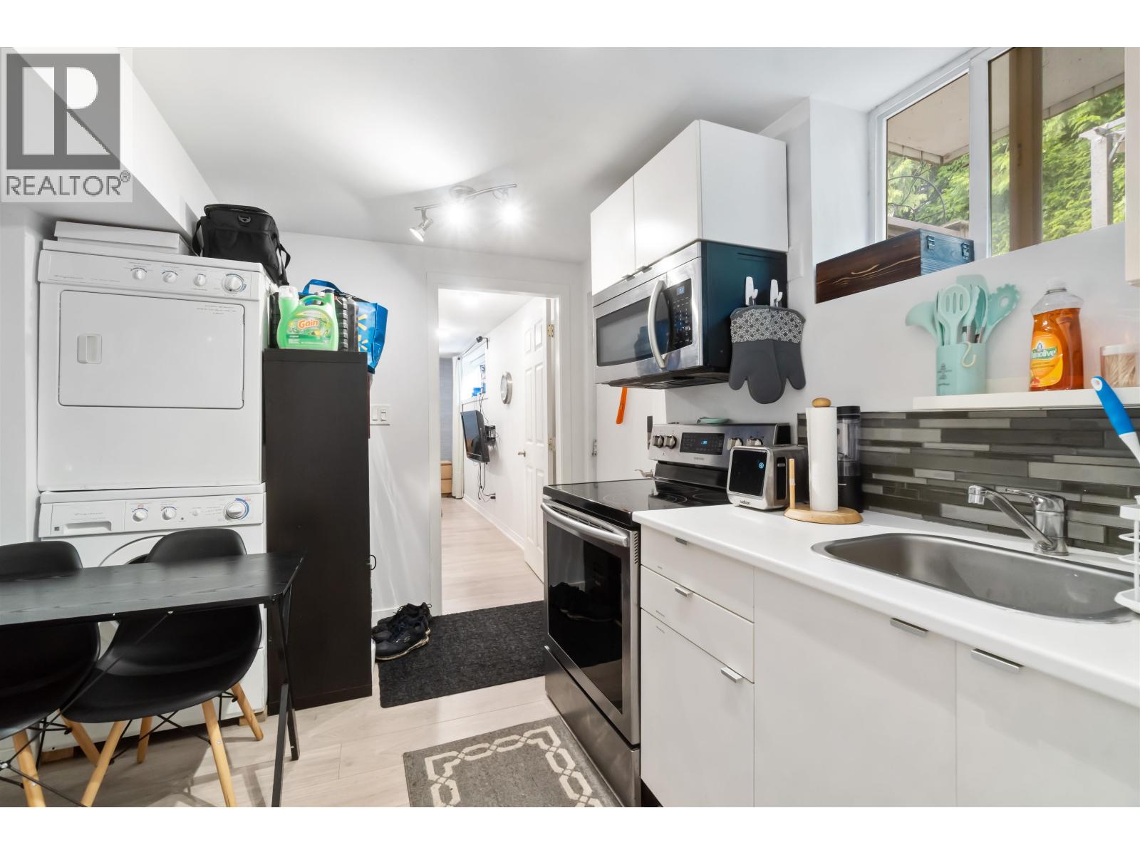 309 Gloucester Court, Coquitlam, British Columbia  V3K 5S6 - Photo 9 - R3056536