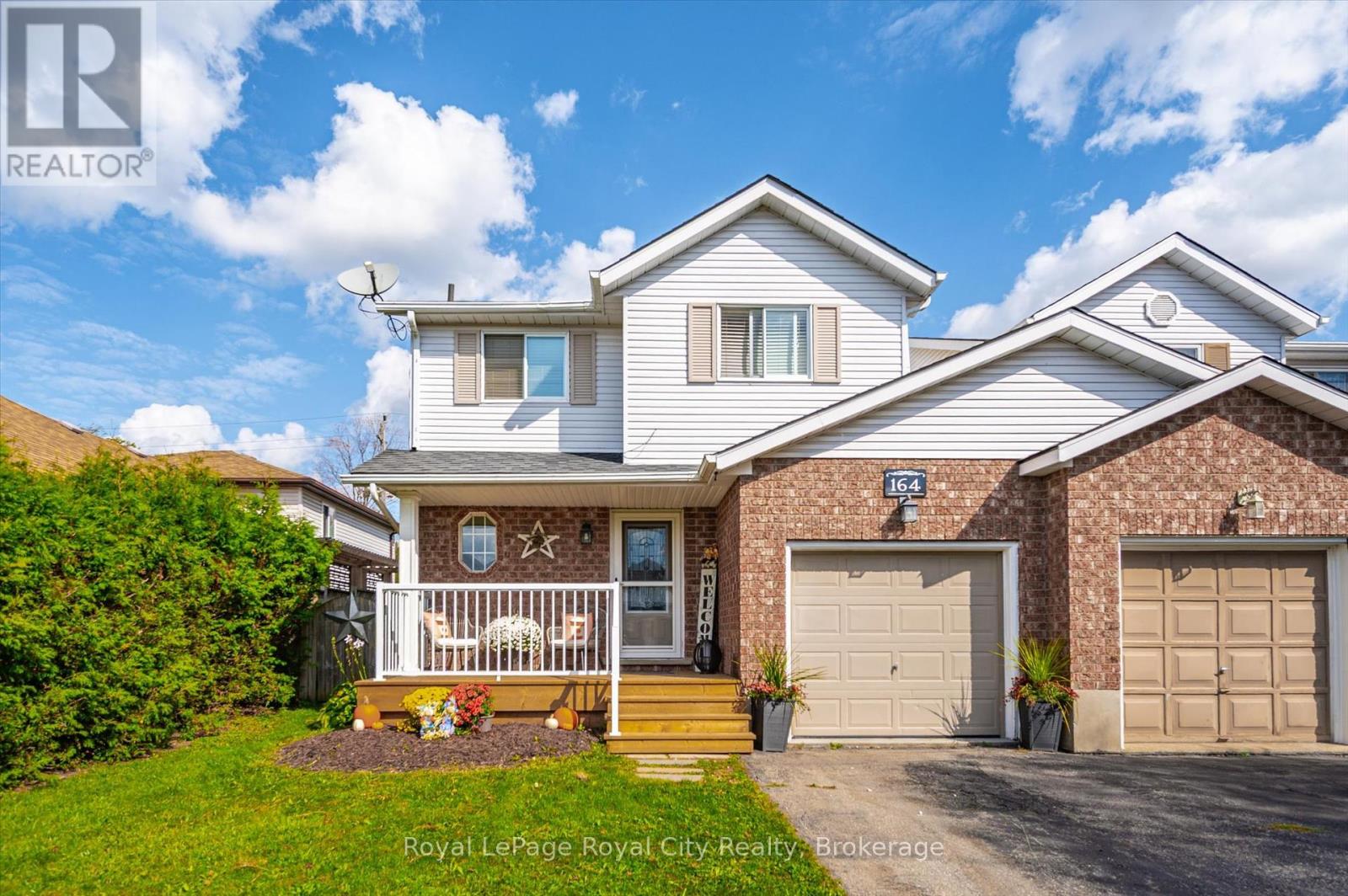 164 Tait Crescent, Centre Wellington, Ontario  N1M 3P5 - Photo 2 - X12450846
