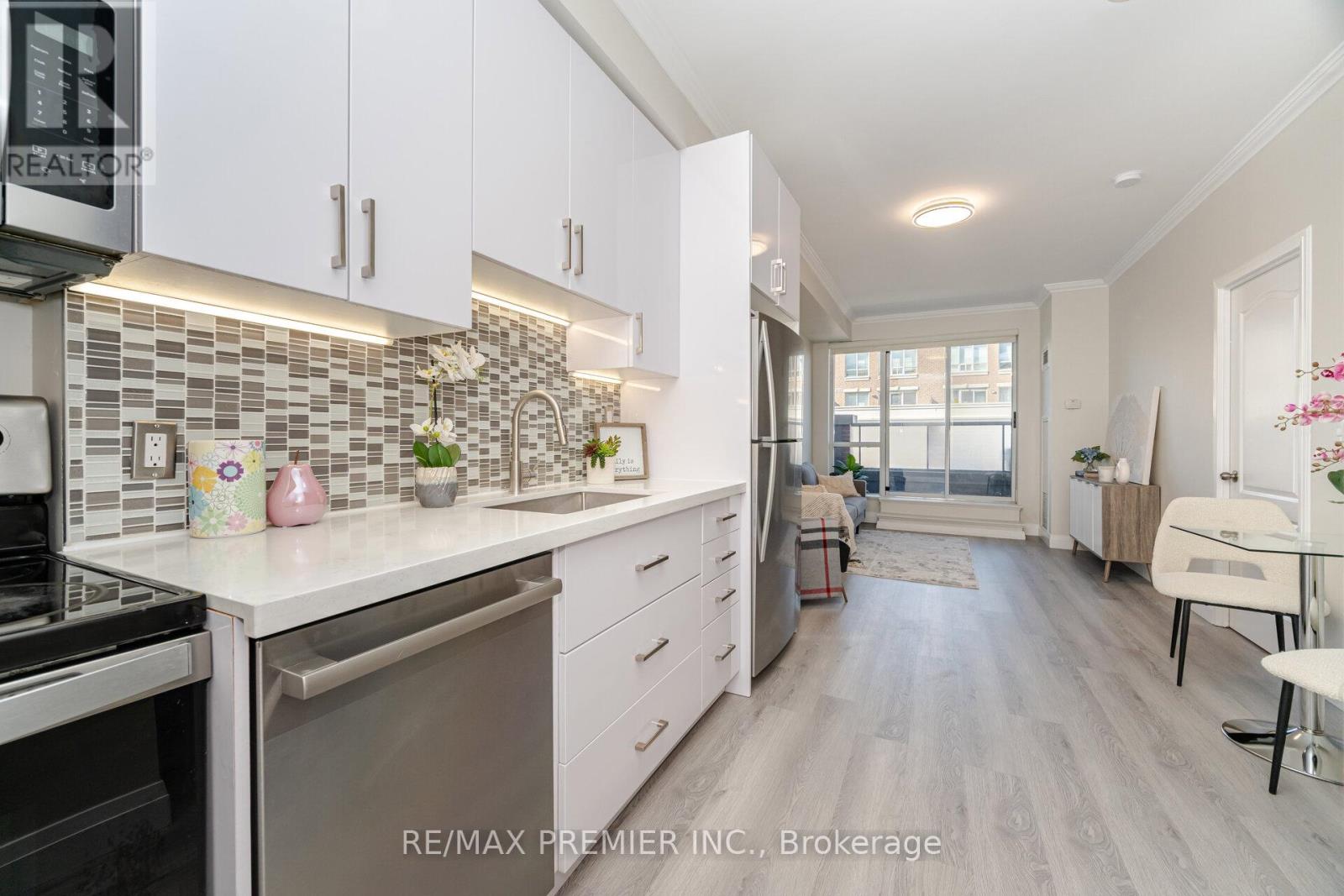 717 - 1005 King Street W, Toronto, Ontario  M6K 3M8 - Photo 11 - C12411421
