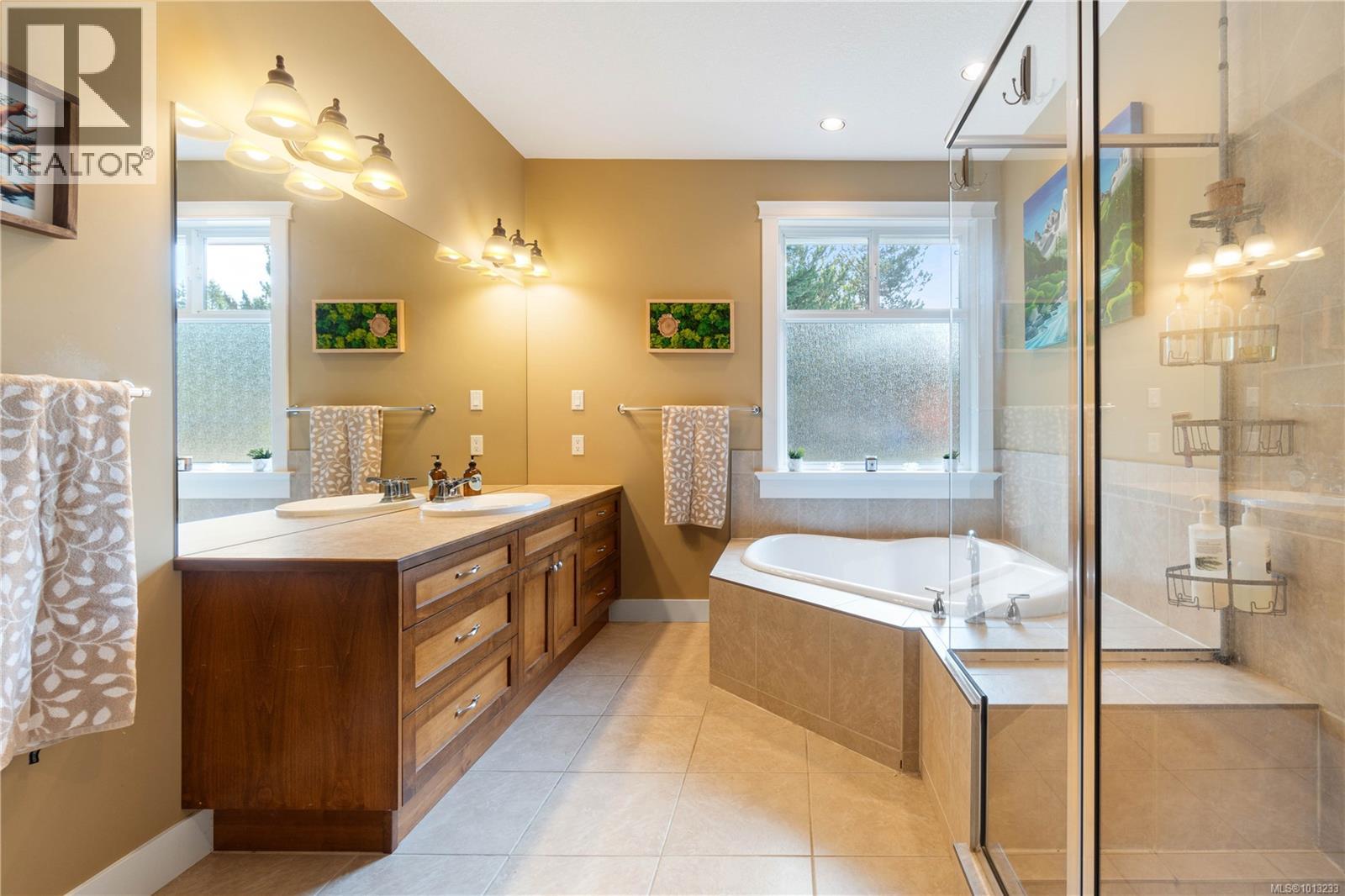 1209 Courtney Rd, Errington, British Columbia  V0R 1V0 - Photo 10 - 1013233