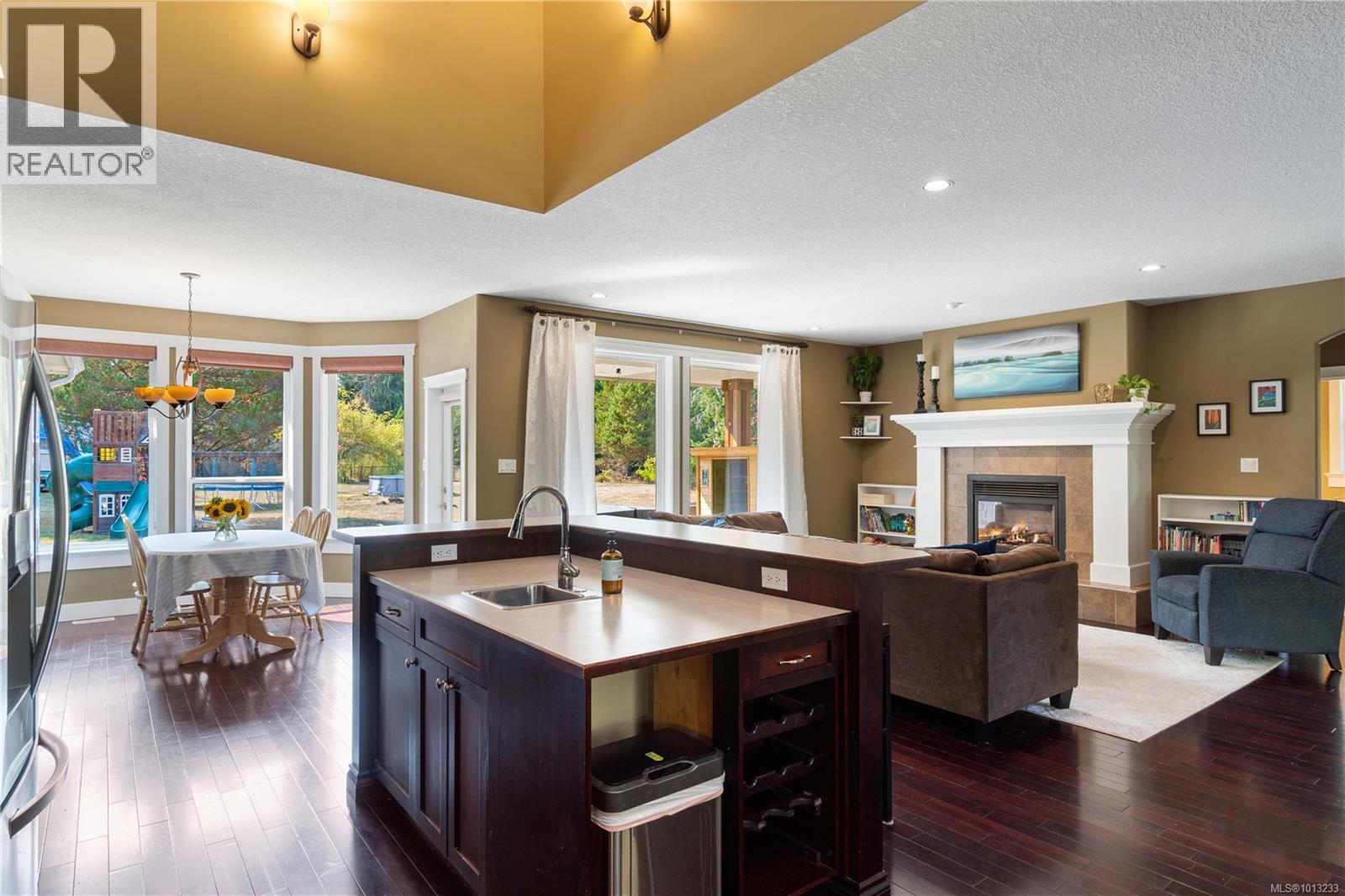 1209 Courtney Rd, Errington, British Columbia  V0R 1V0 - Photo 29 - 1013233