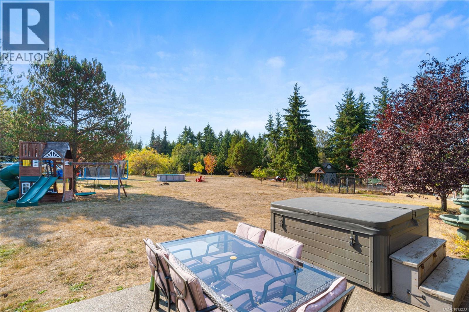 1209 Courtney Rd, Errington, British Columbia  V0R 1V0 - Photo 15 - 1013233