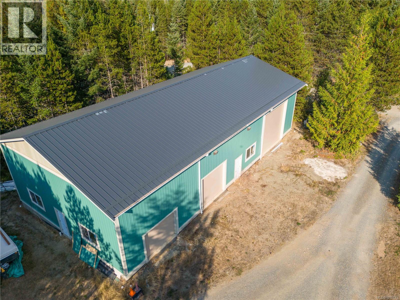 1209 Courtney Rd, Errington, British Columbia  V0R 1V0 - Photo 3 - 1013233