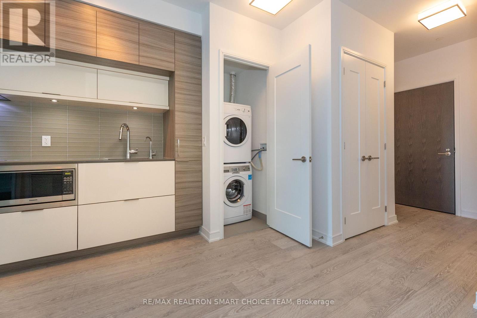 704 - 88 Scott Street, Toronto, Ontario  M5E 0A9 - Photo 3 - C12448416