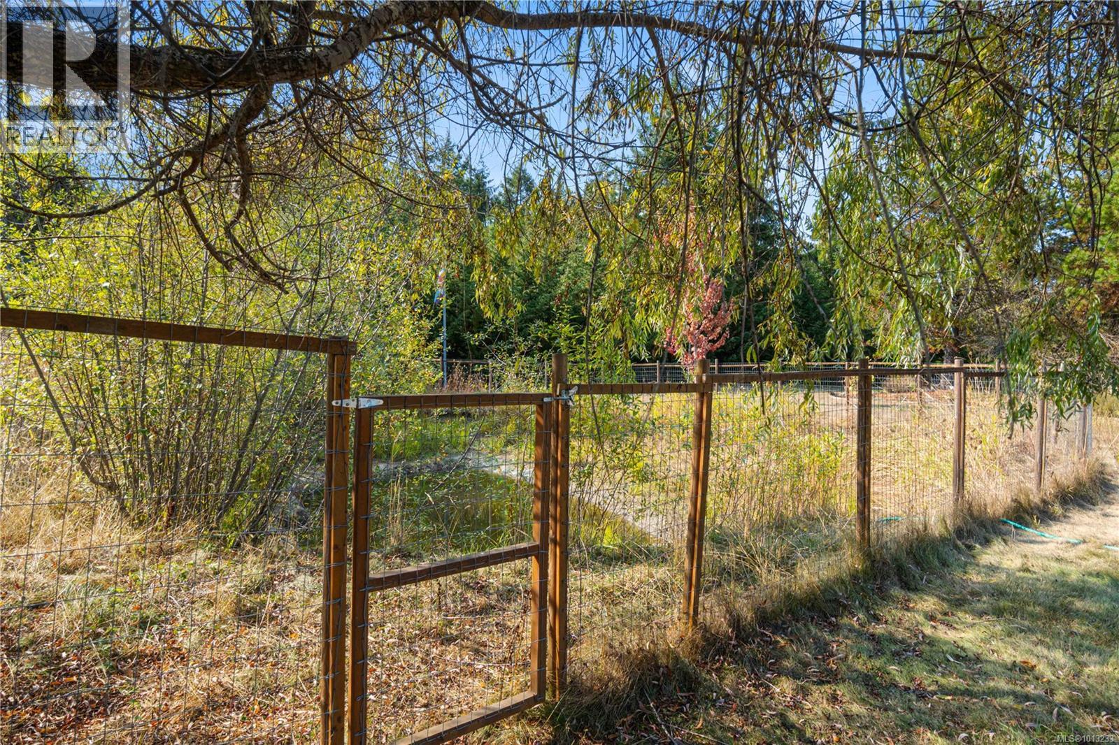 1209 Courtney Rd, Errington, British Columbia  V0R 1V0 - Photo 76 - 1013233