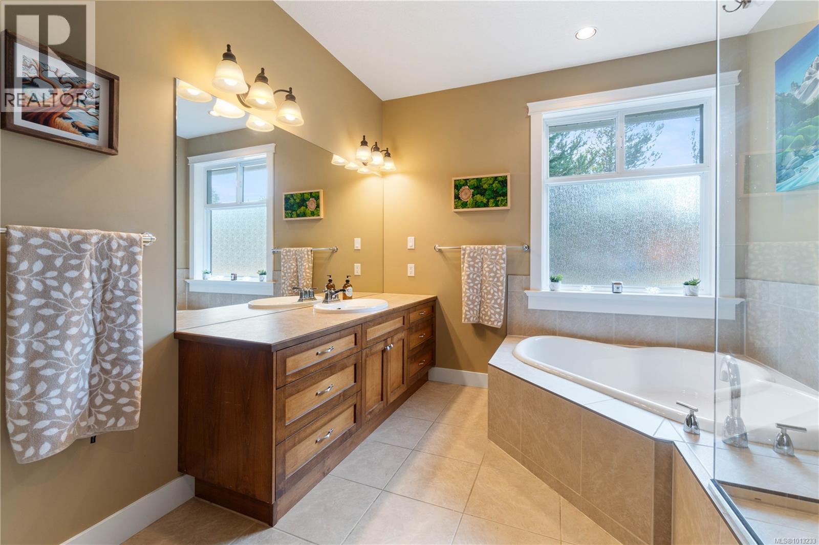 1209 Courtney Rd, Errington, British Columbia  V0R 1V0 - Photo 41 - 1013233