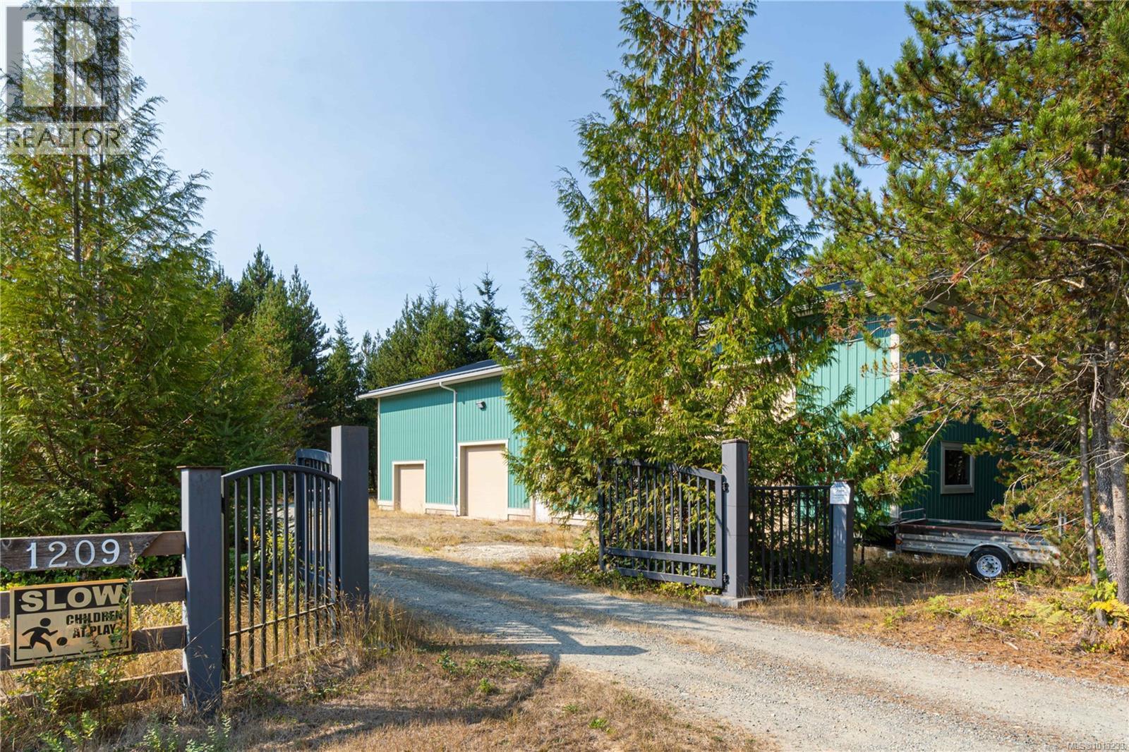 1209 Courtney Rd, Errington, British Columbia  V0R 1V0 - Photo 64 - 1013233