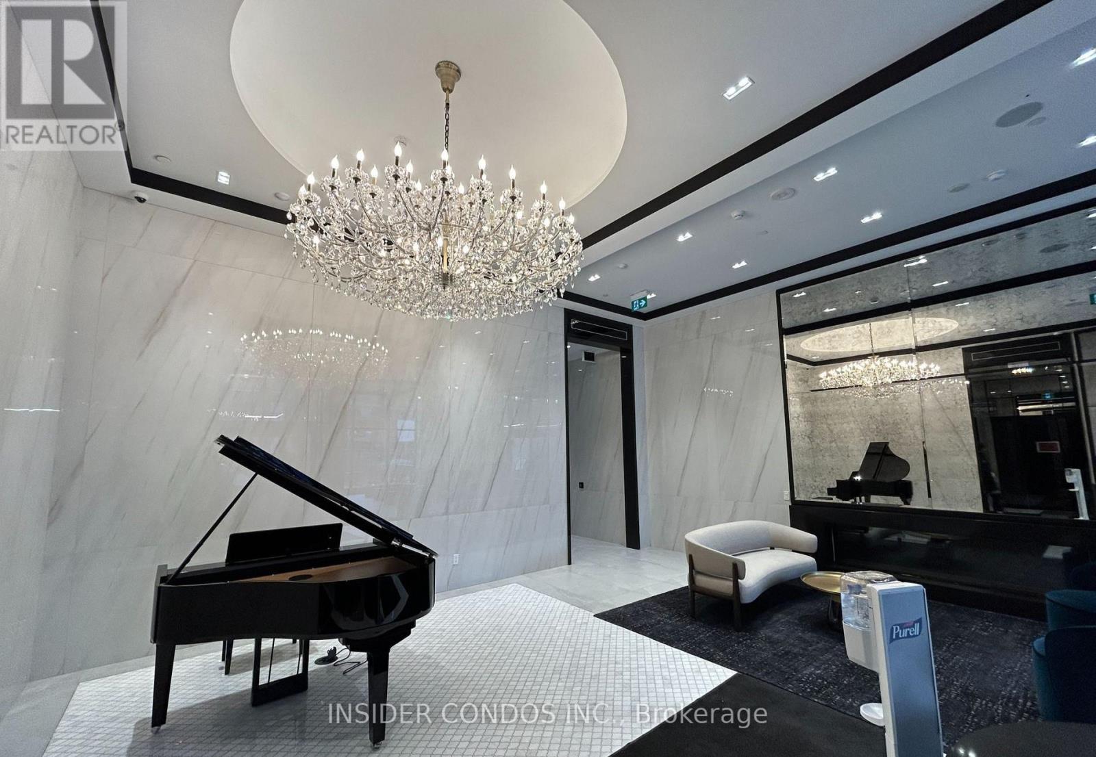 4209 - 8 Wellesley Street W, Toronto, Ontario  M4Y 0J5 - Photo 4 - C12450844