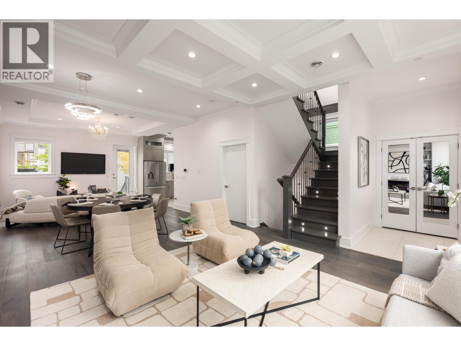 2768 E 25th Avenue, Vancouver, British Columbia  V5R 1H7 - Photo 5 - R3055935