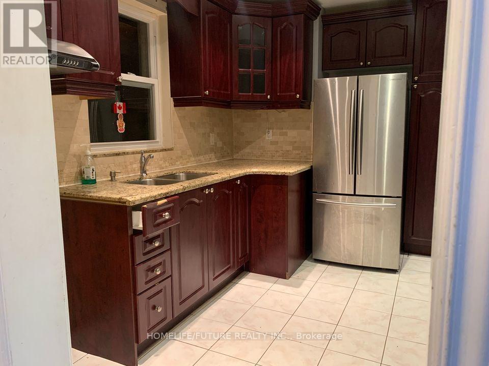 275 Tower Drive, Toronto, Ontario  M1R 3R3 - Photo 3 - E12450855