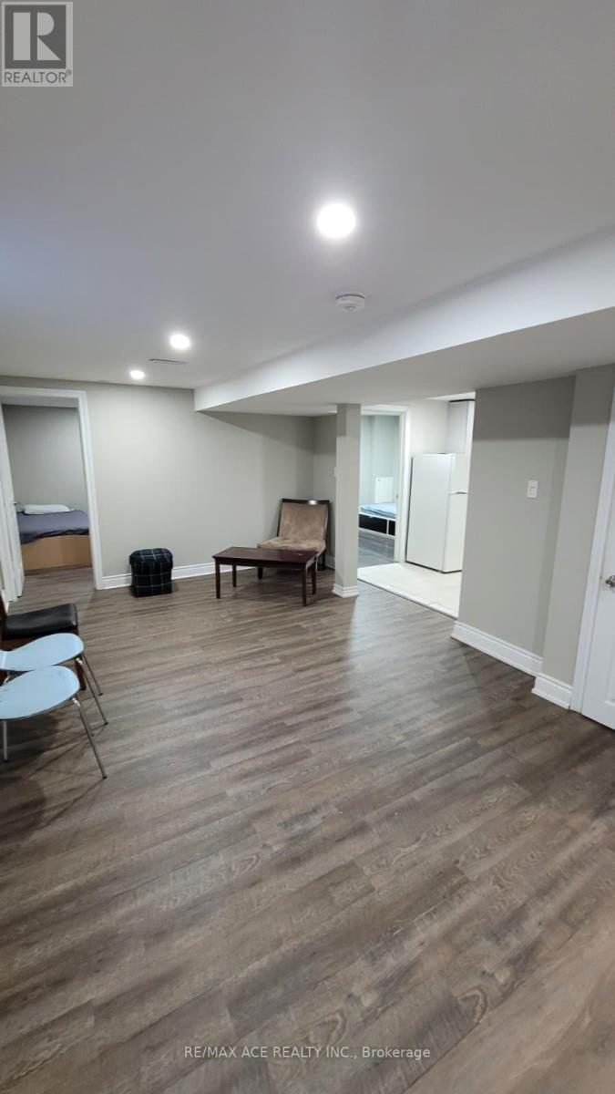 Bsmt - 518 Annapolis Avenue, Oshawa, Ontario  L1J 2Y7 - Photo 5 - E12450858