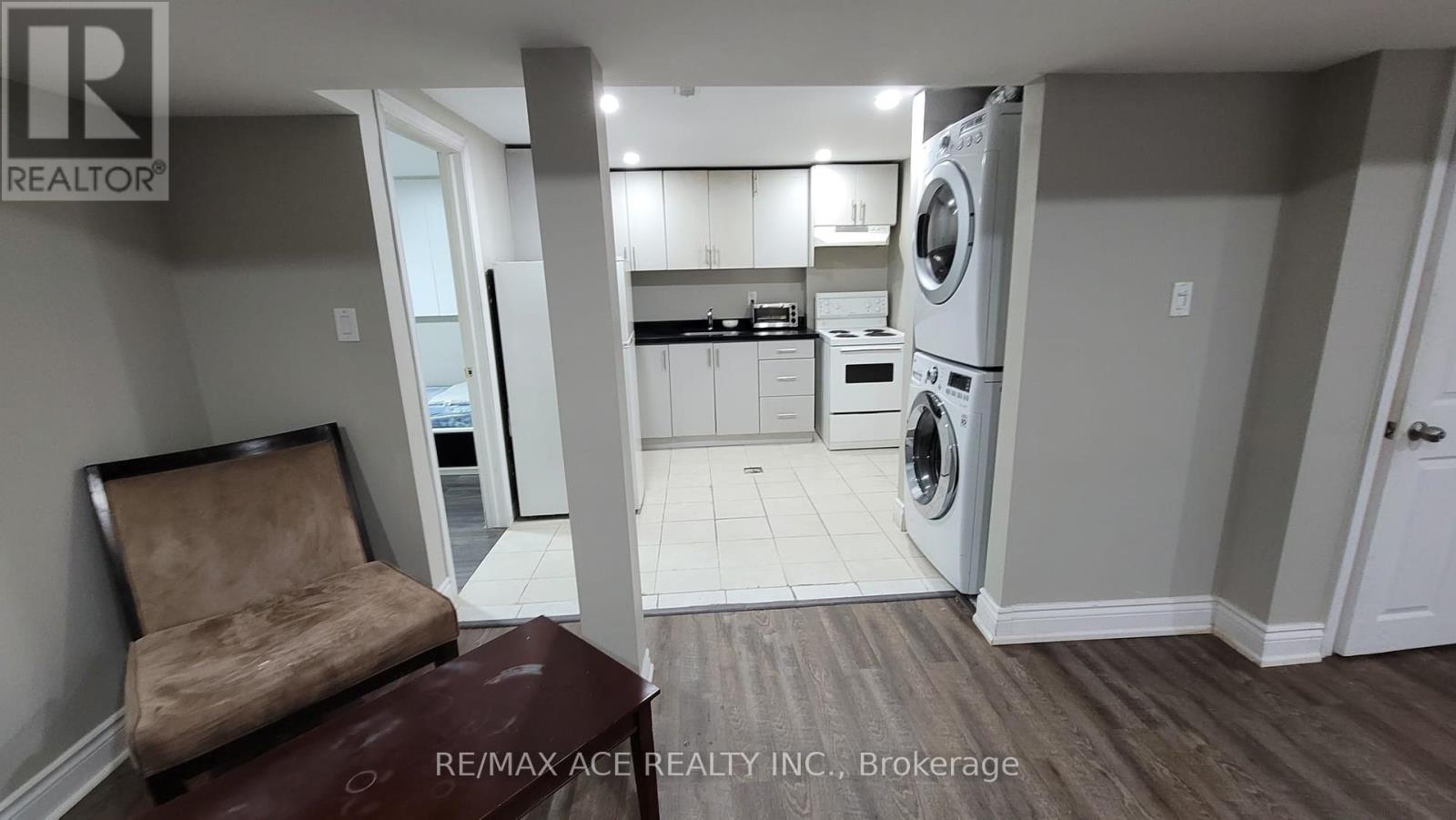 Bsmt - 518 Annapolis Avenue, Oshawa, Ontario  L1J 2Y7 - Photo 8 - E12450858