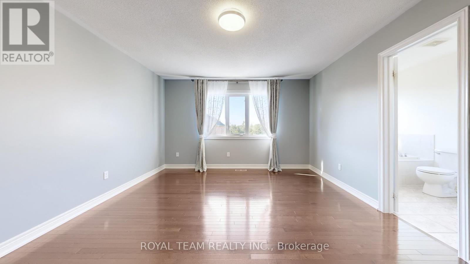 246 Lauderdale Drive, Vaughan, Ontario  L6A 0N4 - Photo 11 - N12450849