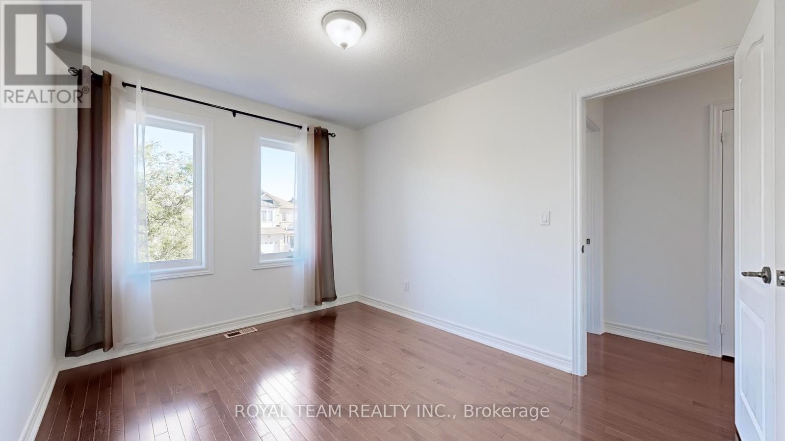 246 Lauderdale Drive, Vaughan, Ontario  L6A 0N4 - Photo 18 - N12450849