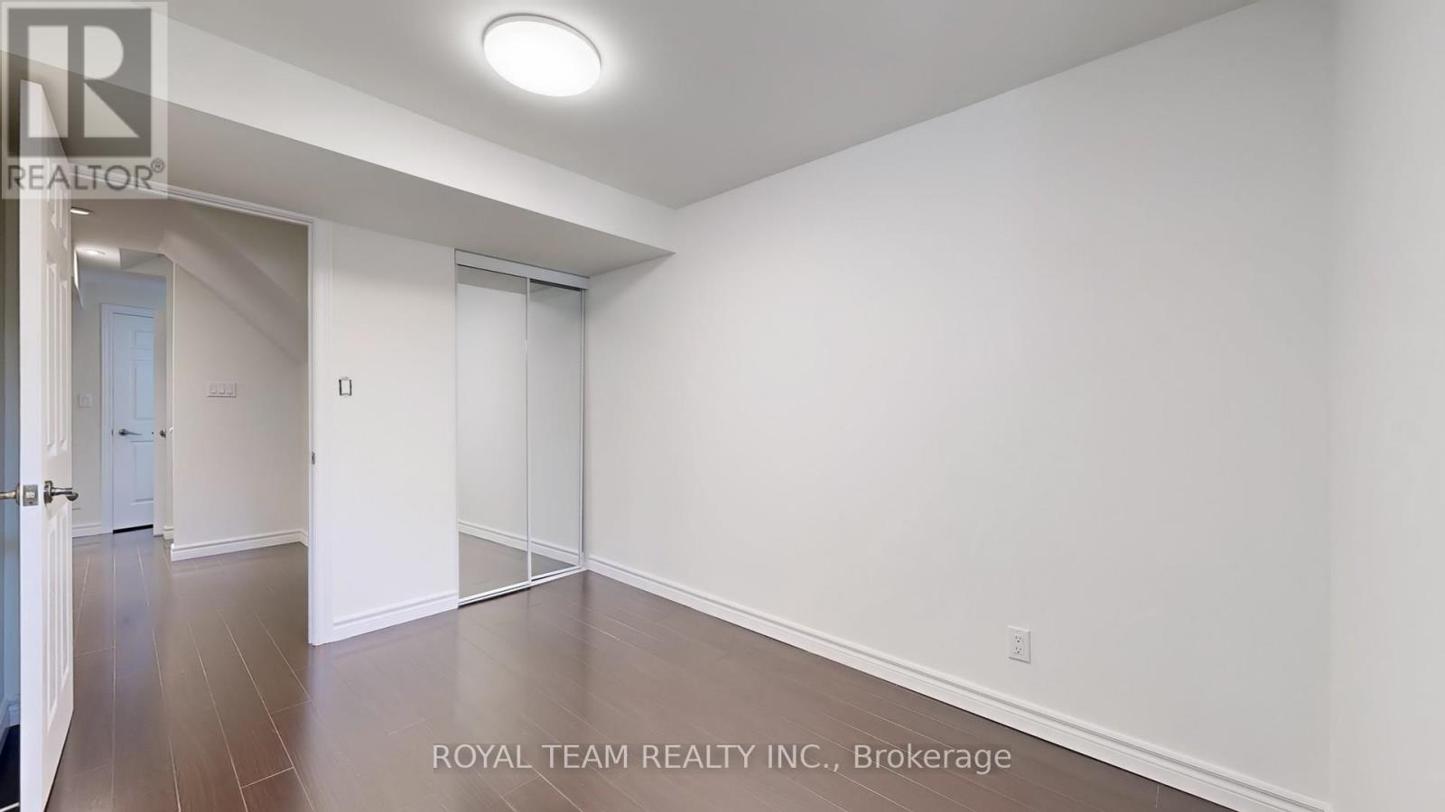 246 Lauderdale Drive, Vaughan, Ontario  L6A 0N4 - Photo 21 - N12450849