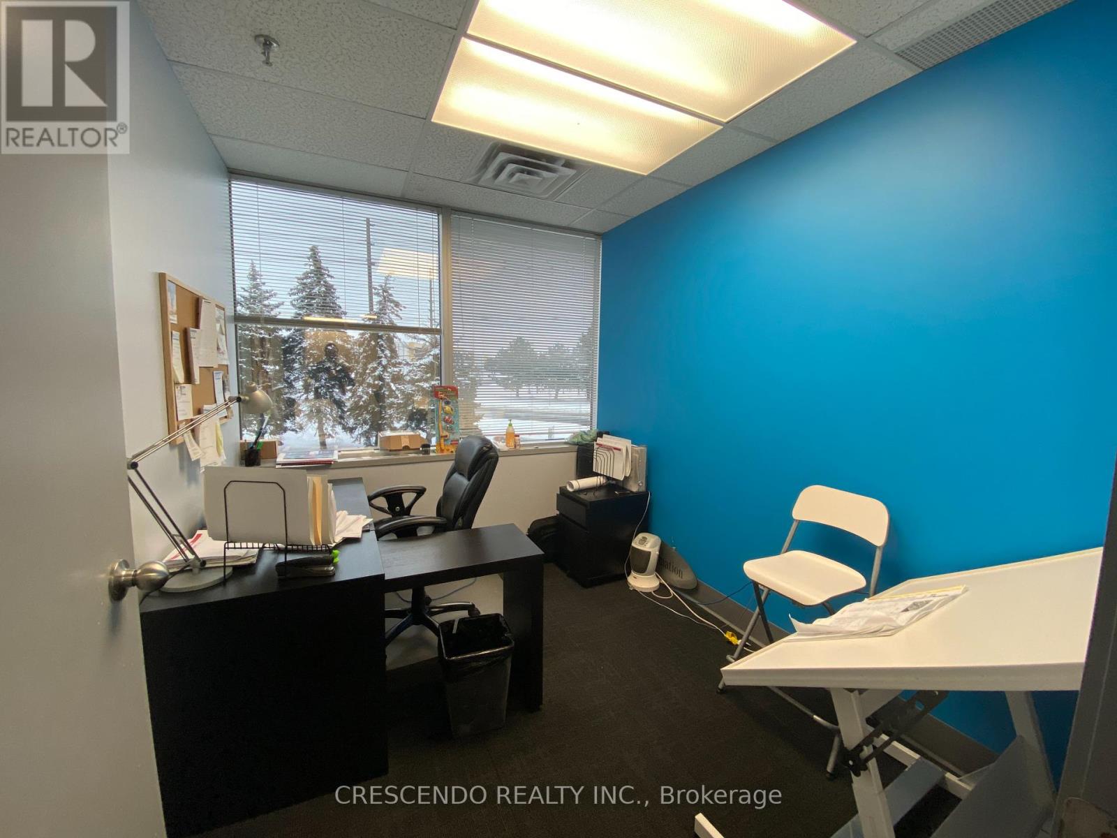 240 - 7050 Weston Road, Vaughan, Ontario  L4L 8G7 - Photo 12 - N12450859