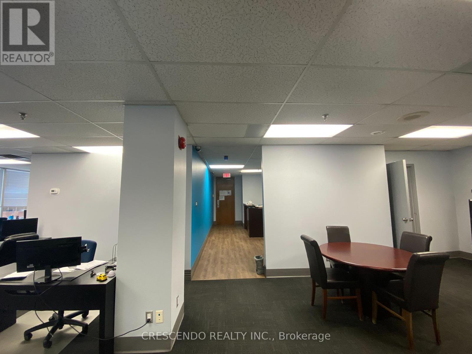 240 - 7050 Weston Road, Vaughan, Ontario  L4L 8G7 - Photo 19 - N12450859