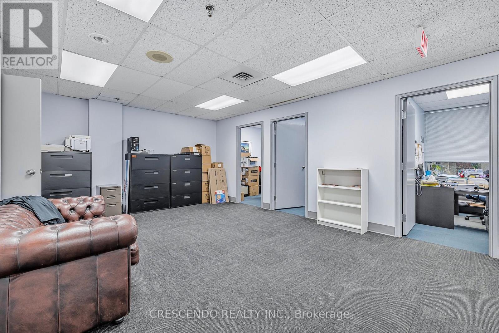 240 - 7050 Weston Road, Vaughan, Ontario  L4L 8G7 - Photo 38 - N12450859