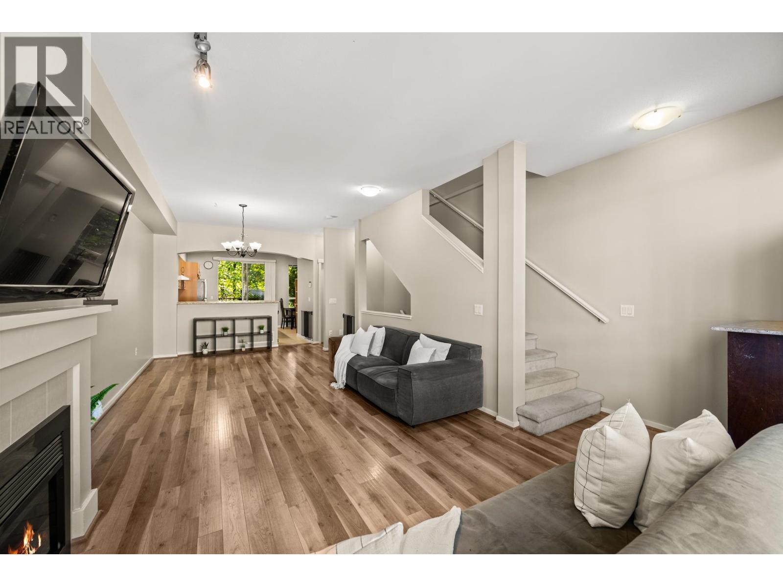 172 9133 Government Street, Burnaby, British Columbia  V3N 0B1 - Photo 3 - R3056326