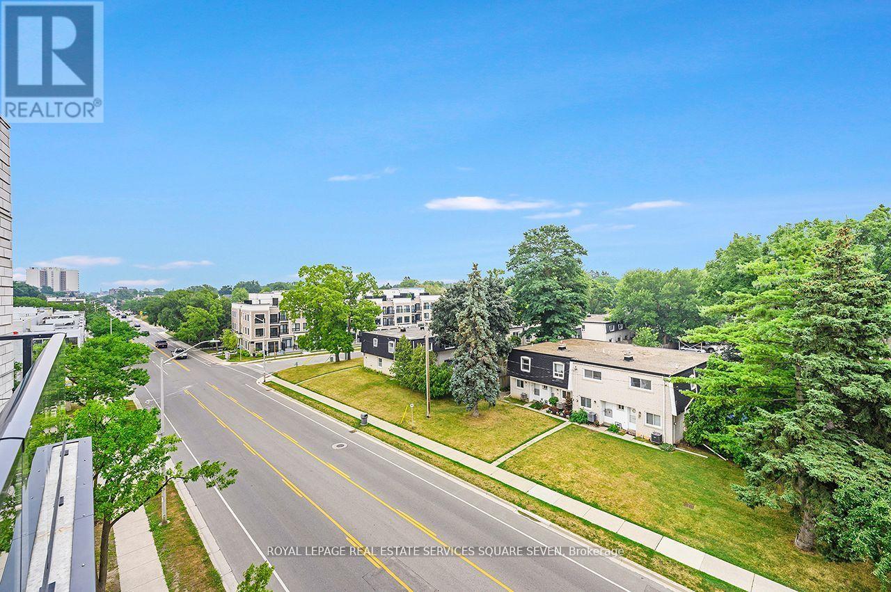 412 - 123 Maurice Drive, Oakville (Co Central), Ontario  L6K 2W6 - Photo 12 - W12450852