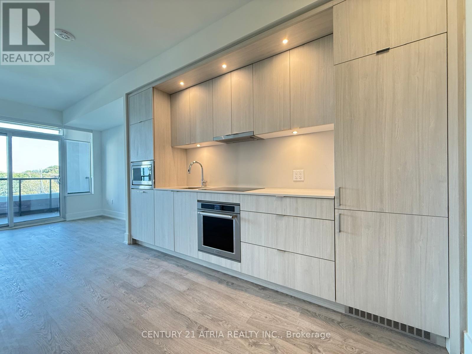326 - 259 THE KINGSWAY, Toronto, Ontario