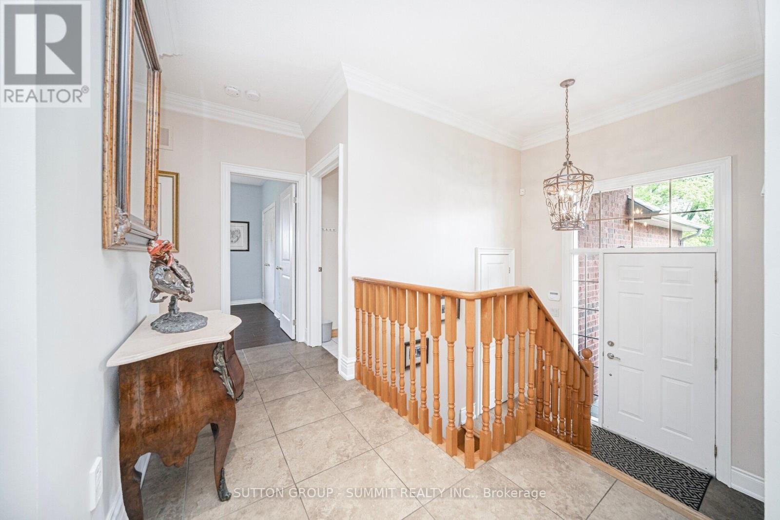 5981 Rayshaw Crescent, Mississauga, Ontario  L5M 2P1 - Photo 49 - W12449296