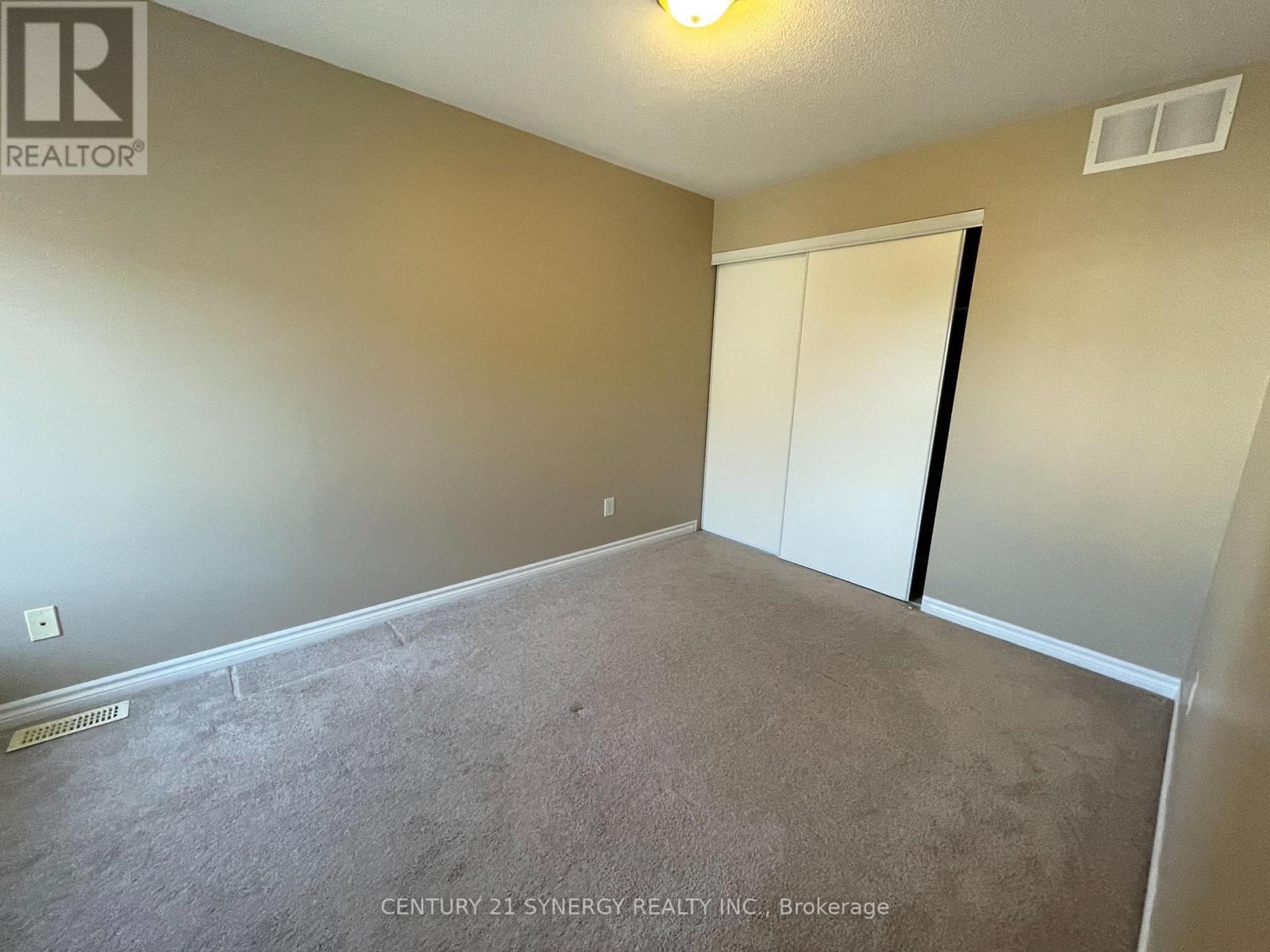 280 Par-La-Ville Circle, Ottawa, Ontario  K2S 0M4 - Photo 17 - X12450875