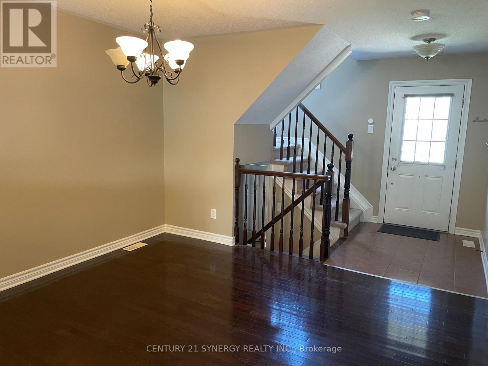 280 Par-La-Ville Circle, Ottawa, Ontario  K2S 0M4 - Photo 4 - X12450875