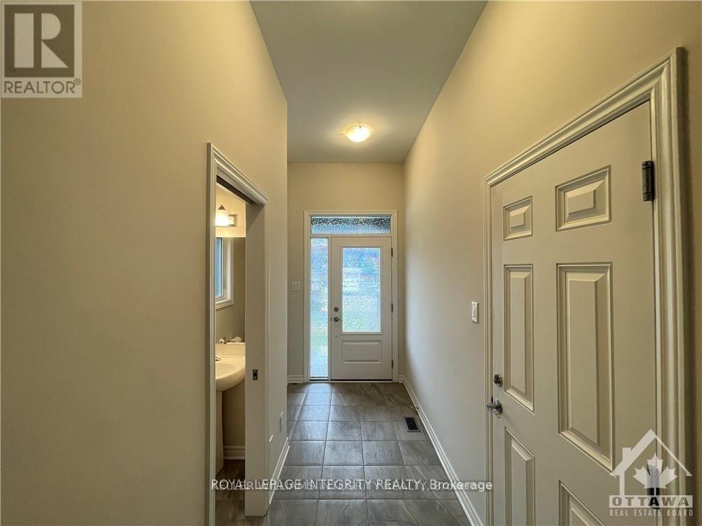269 Tim Sheehan Place, Ottawa, Ontario  K2V 0N1 - Photo 2 - X12450895