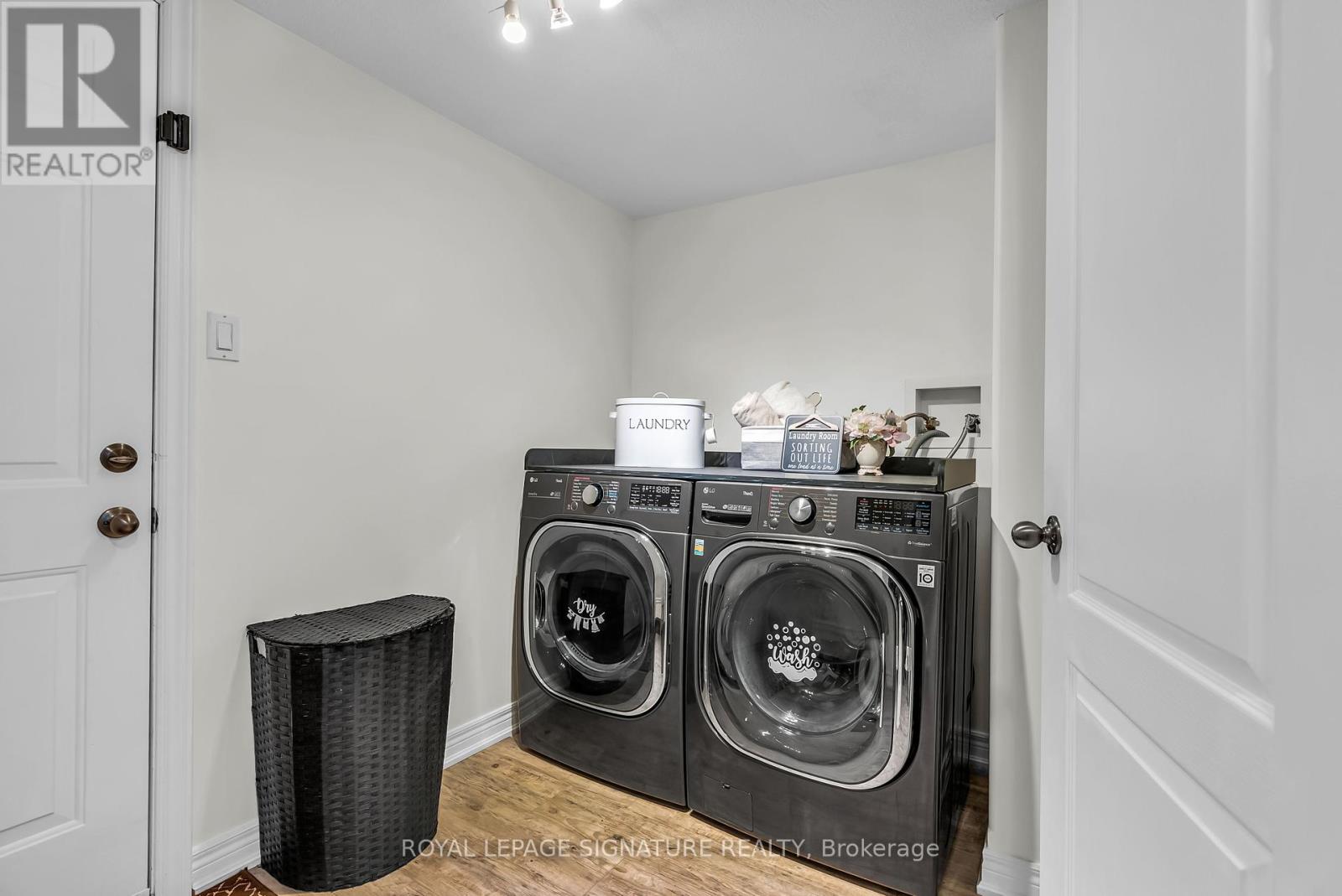 20 Casson Lane, Brantford, Ontario  N3R 7Z4 - Photo 29 - X12450847
