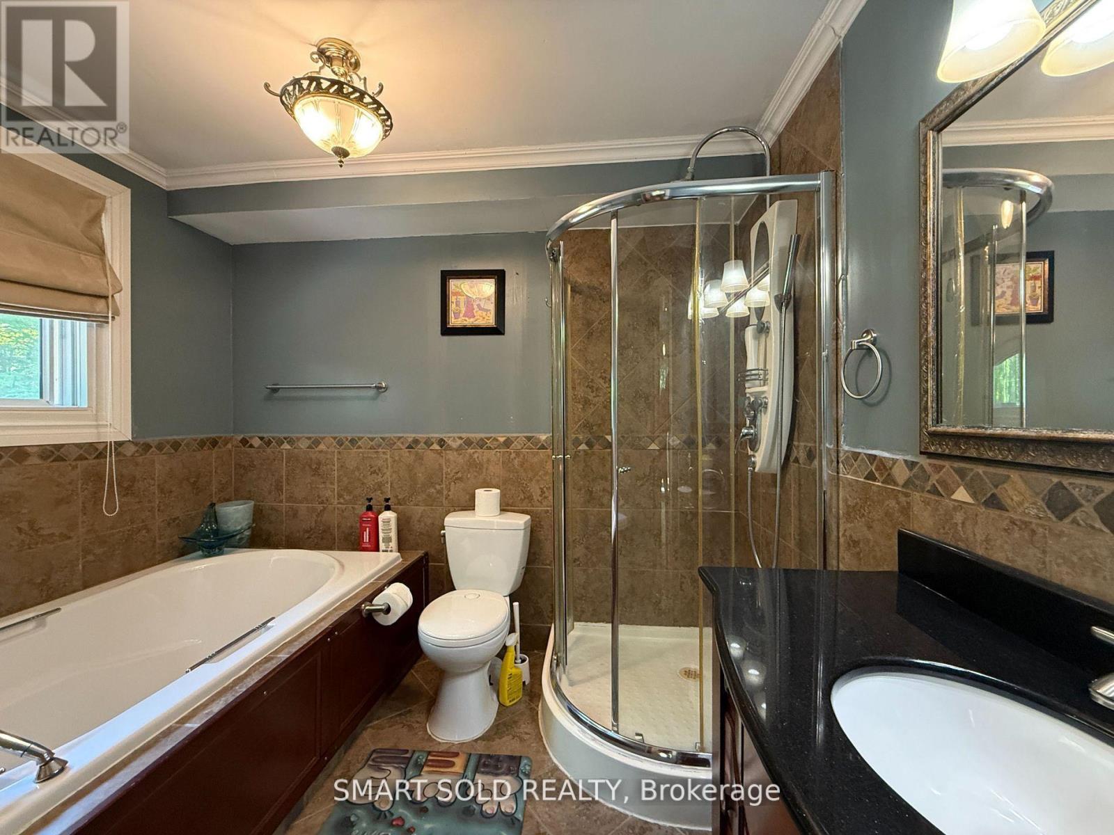 105 Muskoka Glens Cottage Road, Huntsville, Ontario  P1H 2N5 - Photo 19 - X12450863