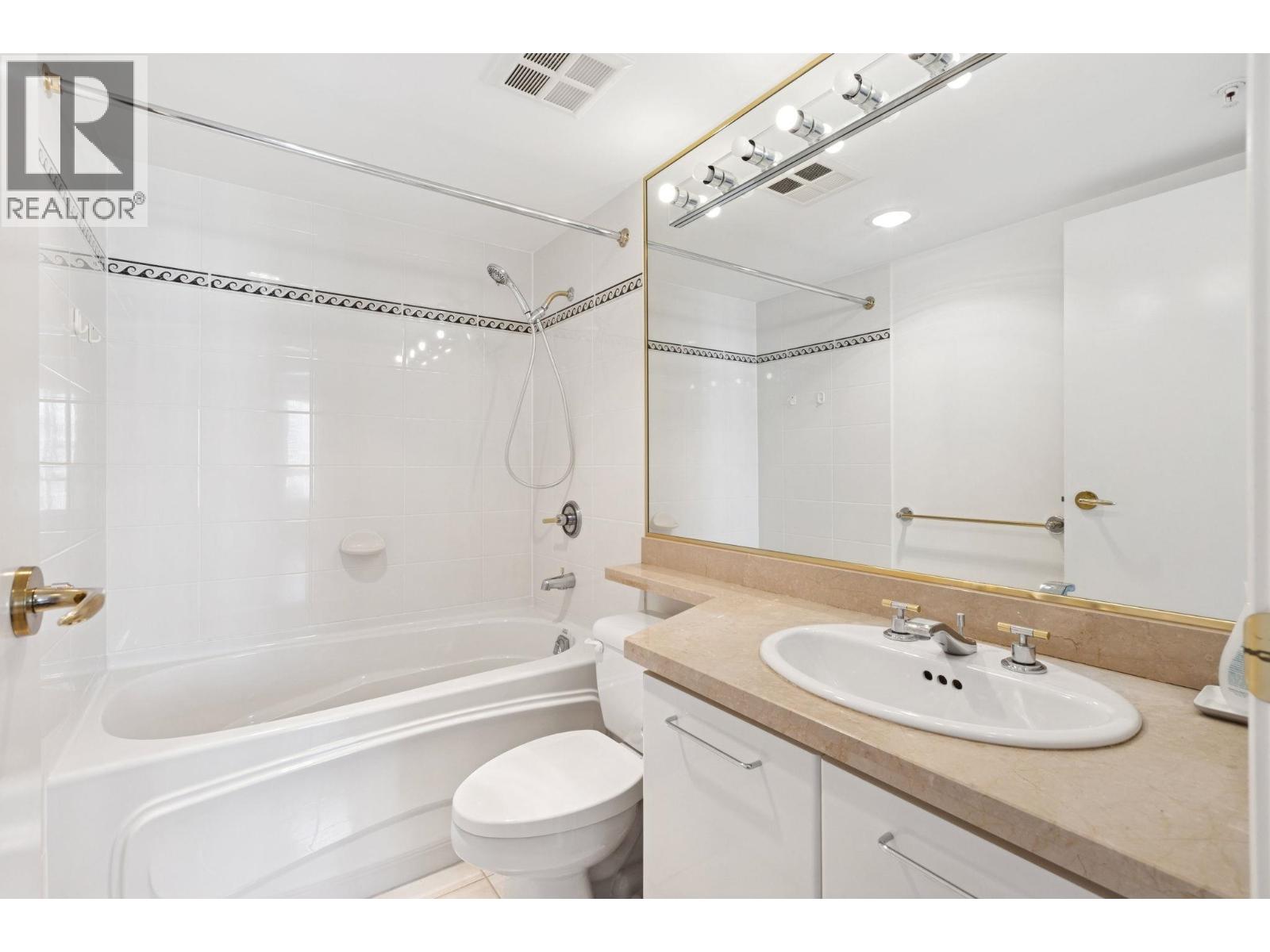 15d 139 Drake Street, Vancouver, British Columbia  V6Z 2T8 - Photo 15 - R3056519