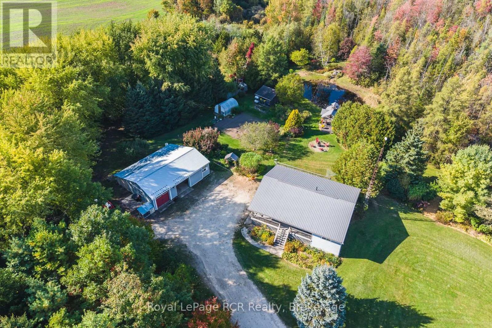 74074 10 Side Road, West Grey, Ontario  N0G 1S0 - Photo 3 - X12450900