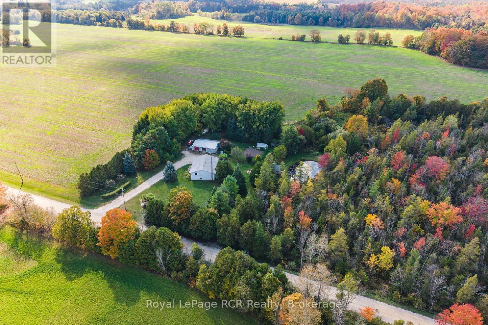 74074 10 Side Road, West Grey, Ontario  N0G 1S0 - Photo 4 - X12450900