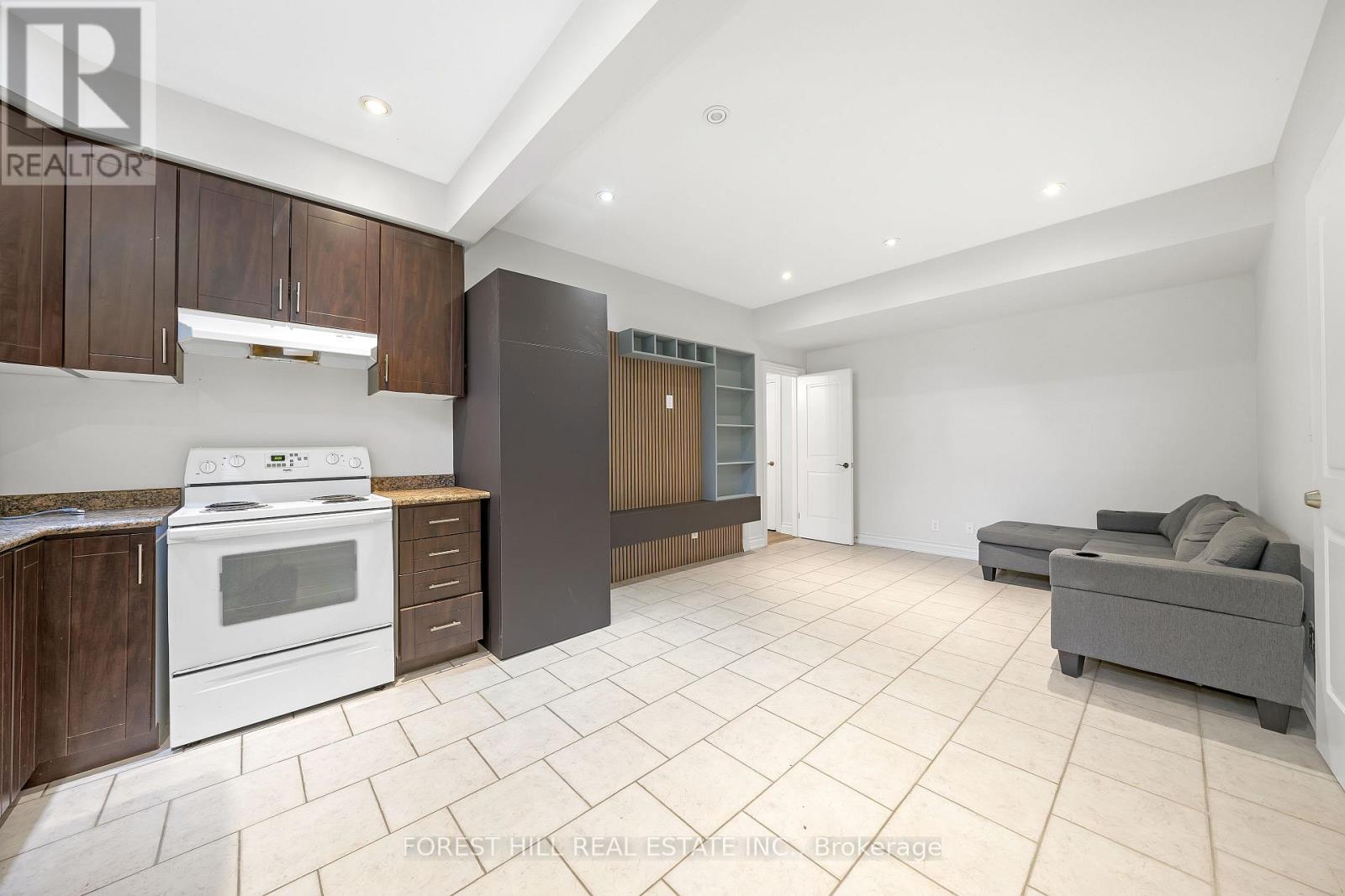 BSMT A - 106 NIPIGON AVENUE, Toronto, Ontario