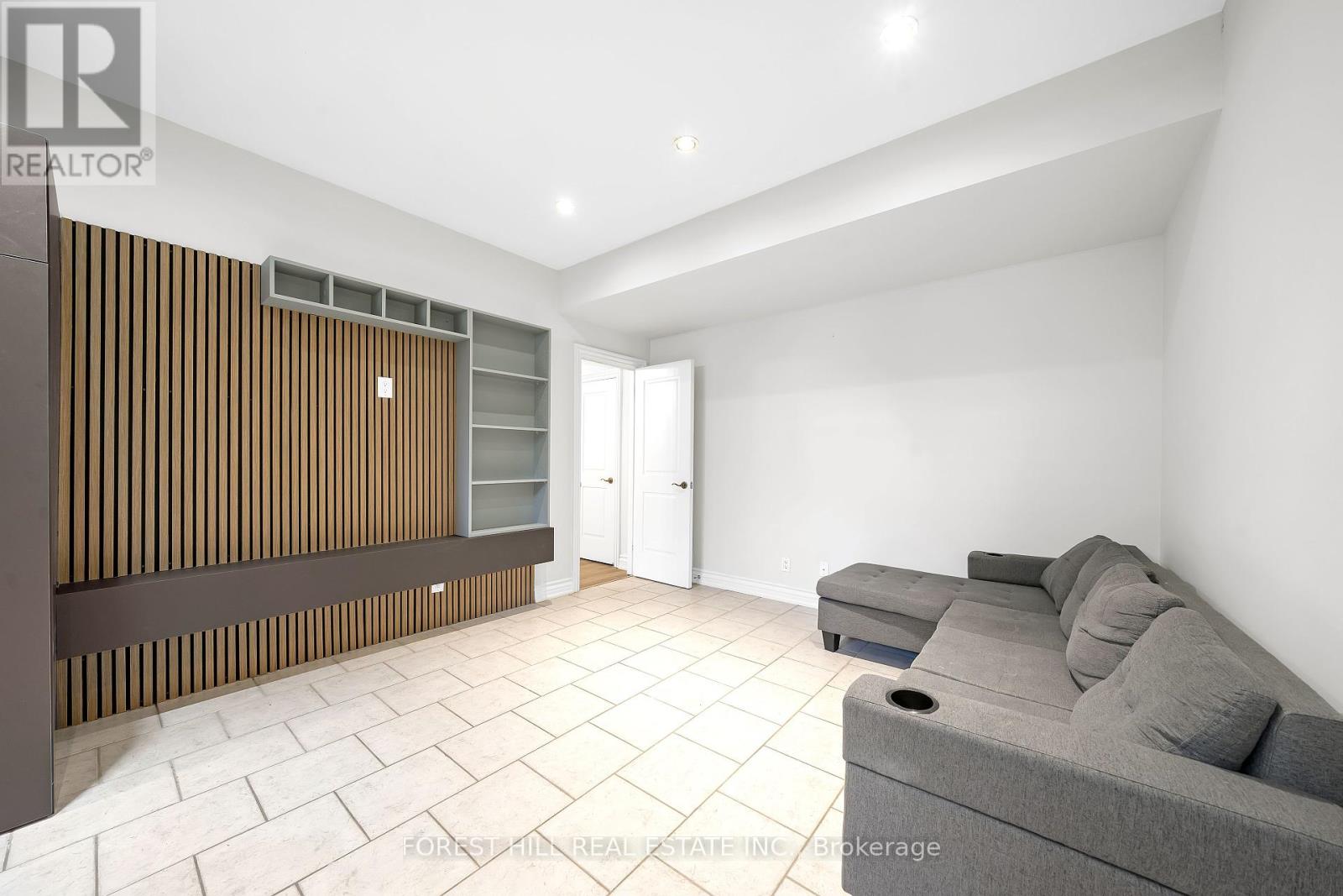 Bsmt A - 106 Nipigon Avenue, Toronto, Ontario  M2M 2W2 - Photo 4 - C12450655