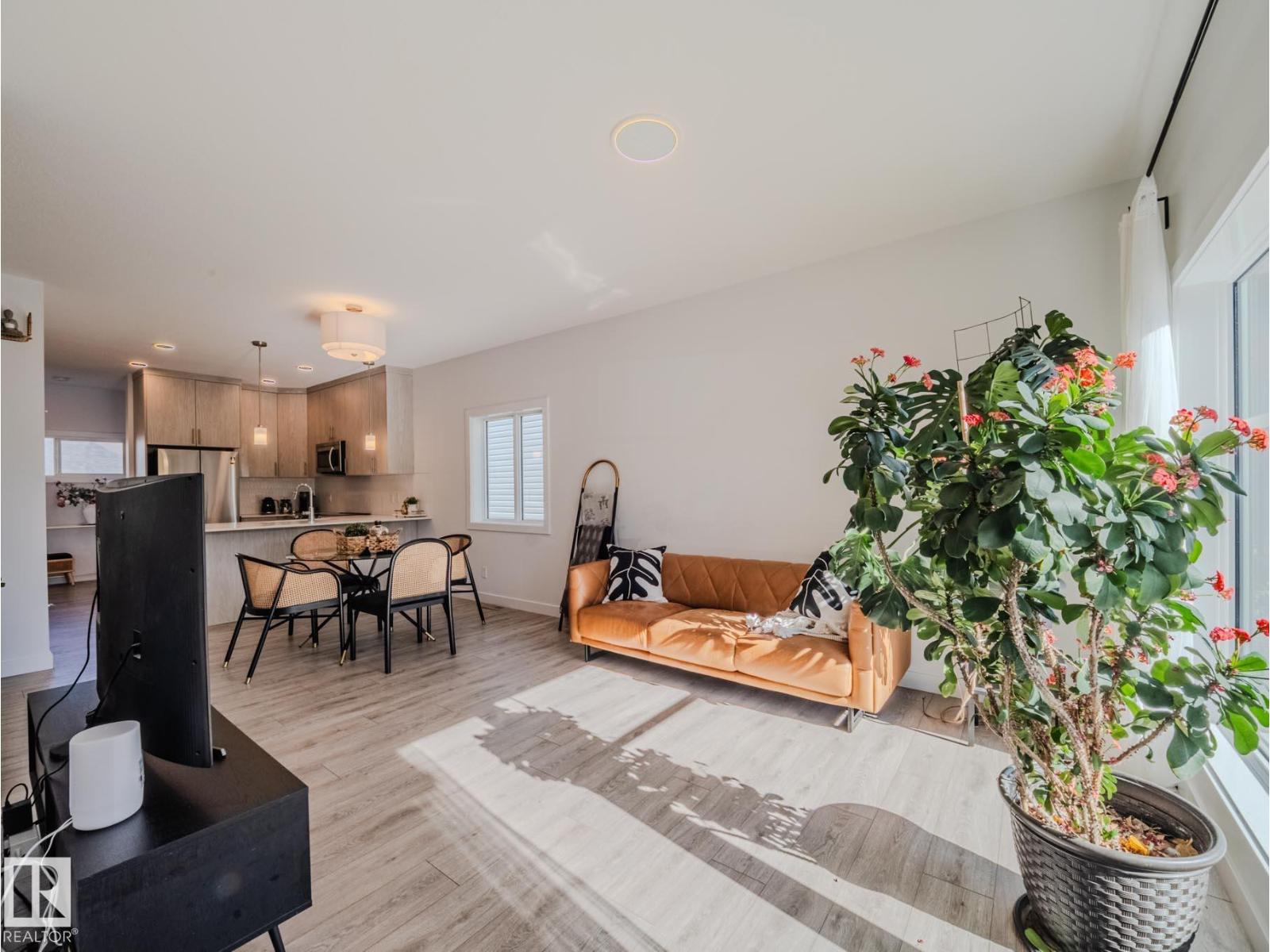 2957 Coughlan Green Gr Sw, Edmonton, Alberta  T6W 3X6 - Photo 5 - E4461246